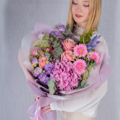 Букет с гортензией Сладкие мечты №38339Дв