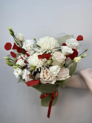 букет "Любовь и страсть" с розами