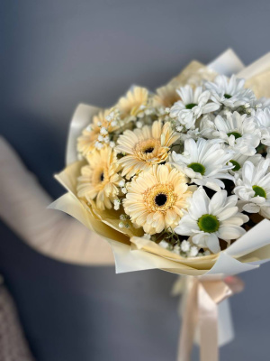 Букет "Подарок" с гермини