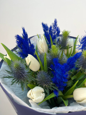 Букет" Магия весны" с тюльпанами