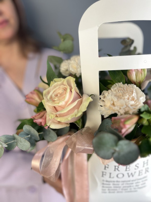 Композиция"Сияющая любовь"с розами