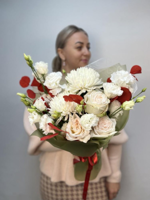 букет "Любовь и страсть" с розами