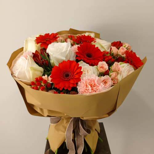 Букет "Страстный поцелуй" с герберами