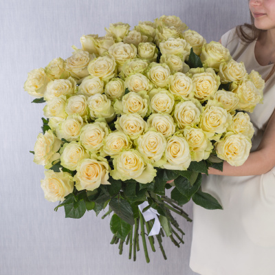 Букет из 51 белой высокой розы Эквадор 80 см.