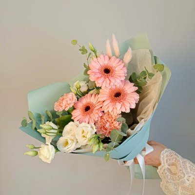 Букет " Шарм" с гермини